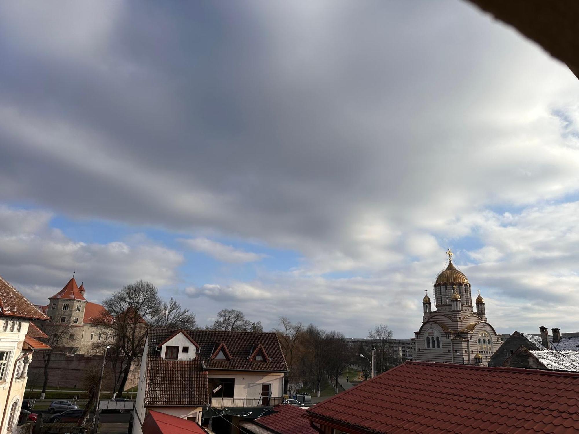 Pensiunea Sada Făgăraş Buitenkant foto