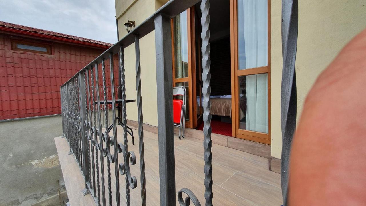 Pensiunea Sada Făgăraş Buitenkant foto